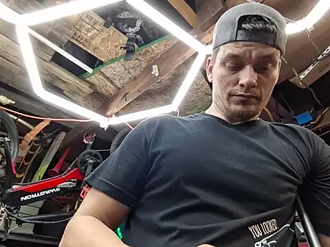 twistafatpipe online show from 03-26-26, 05:40