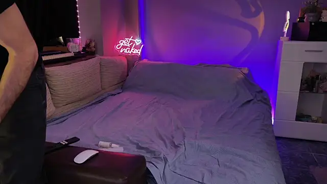 Secret Lovers1 online show from 06-02-26, 06:21