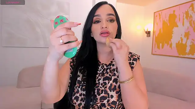 Snapshot of NovaSpencer chatting on 01-09-26, 09:49 NovaSpencer online show from 01-09-26, 09:49