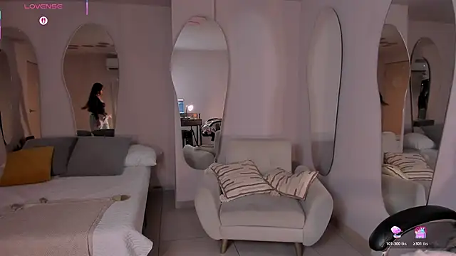 VeronicaBlue online show from 03-27-26, 10:04