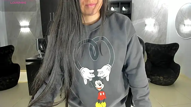 MilaColeman online show from 06-10-26, 03:07