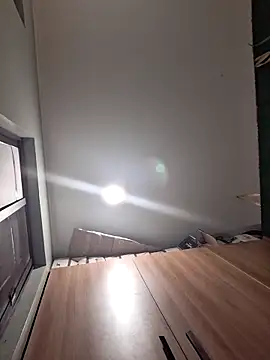 hotedhale online show from 03-18-26, 05:43