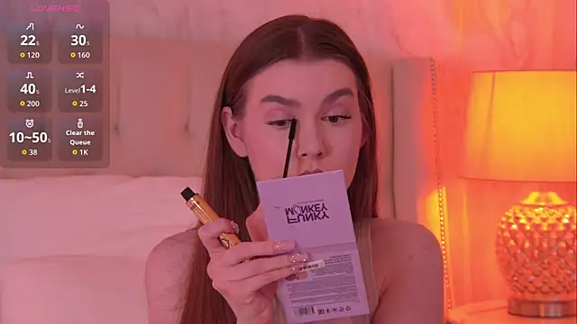 AshleyEvance online show from 07-04-26, 06:19