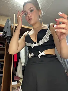 Snapshot of April_Purr chatting on 04-25-26, 01:36 April Purr online show from 04-25-26, 01:36