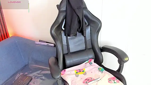 ShaunaDream online show from 02-18-26, 04:52