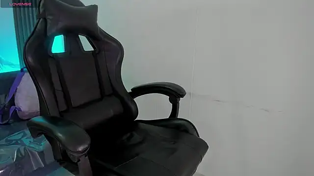 ShaunaDream online show from 03-01-26, 04:58