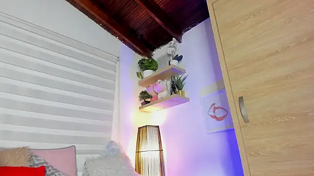 sara madrid online show from 03-30-26, 11:44