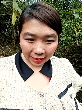 quynhkoolbae online show from 12-18-25, 10:10