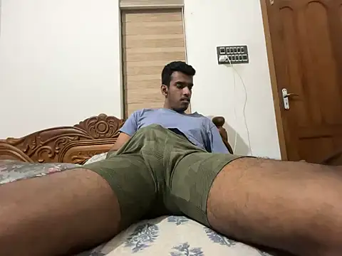 nivedthomas01 online show from 02-11-26, 04:45