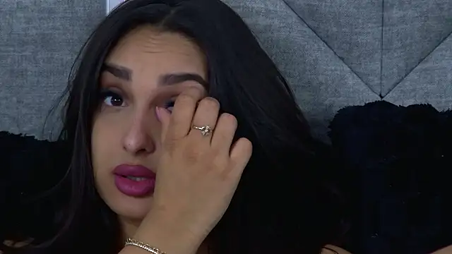 Snapshot of Kimberlymav chatting on 03-17-26, 05:11 Kimberlymav online show from 03-17-26, 05:11