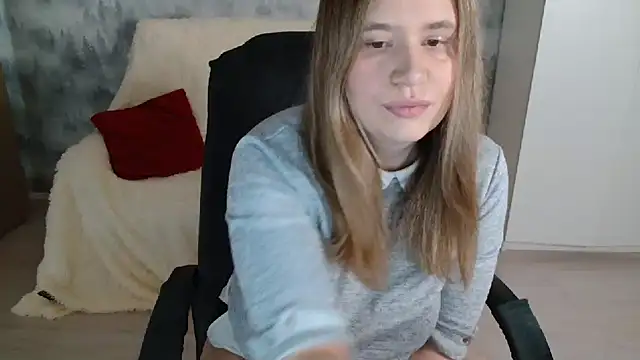 AdelinaLawson online show from 04-09-26, 05:51