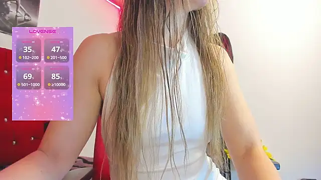 Snapshot of candy_conrad chatting on 06-15-26, 12:18 candy conrad online show from 06-15-26, 12:18