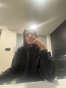 Snapshot of derek_devil24 chatting on 11-29-25, 09:56 derek devil24 online show from 11-29-25, 09:56