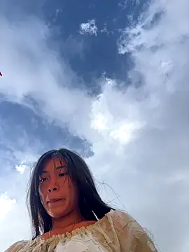 EmLy02 online show from 12-22-25, 01:24