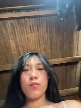 EmLy02 online show from 04-09-26, 02:55