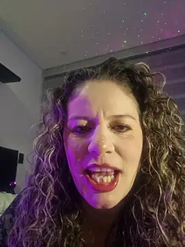 Snapshot of Nina_vallon chatting on 07-14-26, 10:43 Nina vallon online show from 07-14-26, 10:43