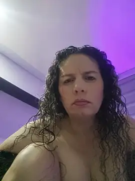 Snapshot of Nina_vallon chatting on 07-17-26, 10:33 Nina vallon online show from 07-17-26, 10:33