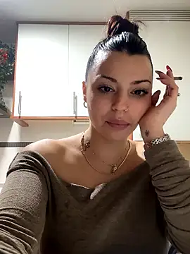 Snapshot of NoeliaGarcia17 chatting on 01-16-26, 11:42 NoeliaGarcia17 online show from 01-16-26, 11:42