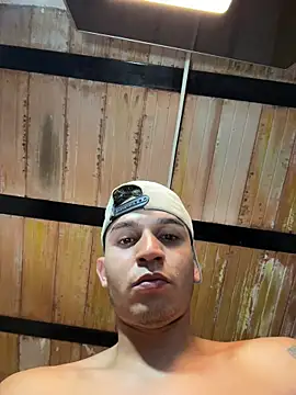 Angel latinboy online show from 04-13-26, 09:09