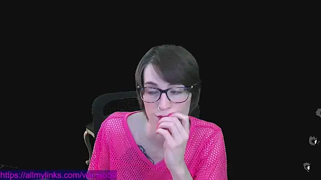 Snapshot of vivi-iso59 chatting on 02-28-26, 05:52 vivi-iso59 online show from 02-28-26, 05:52