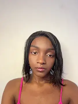 Snapshot of Keirahartz chatting on 04-18-26, 03:16 Keirahartz online show from 04-18-26, 03:16