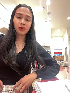 RoseMorena72925 online show from 07-22-26, 04:48
