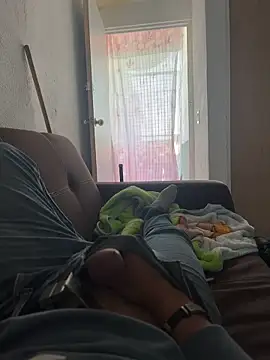 Snapshot of Gio1126 chatting on 12-14-25, 02:00 Gio1126 online show from 12-14-25, 02:00