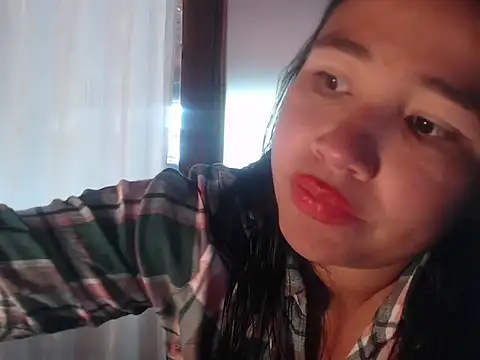 Snapshot of magiadeisis chatting on 03-05-26, 02:13 magiadeisis online show from 03-05-26, 02:13