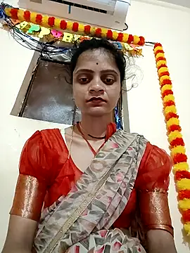 Snapshot of Sonam_dhakad chatting on 10-08-25, 08:28 Sonam dhakad online show from 10-08-25, 08:28