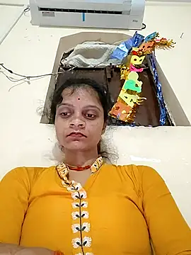 Snapshot of Sonam_dhakad chatting on 10-22-25, 11:59 Sonam dhakad online show from 10-22-25, 11:59