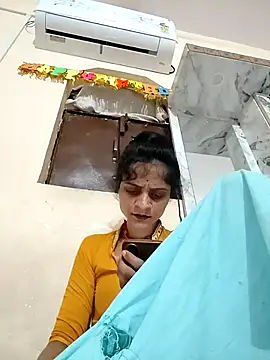 Snapshot of Sonam_dhakad chatting on 11-04-25, 06:18 Sonam dhakad online show from 11-04-25, 06:18