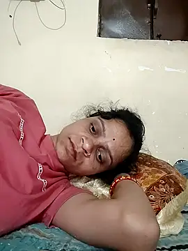 Snapshot of Sonam_dhakad chatting on 11-14-25, 05:11 Sonam dhakad online show from 11-14-25, 05:11