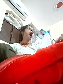 Snapshot of Sonam_dhakad chatting on 11-15-25, 11:32 Sonam dhakad online show from 11-15-25, 11:32