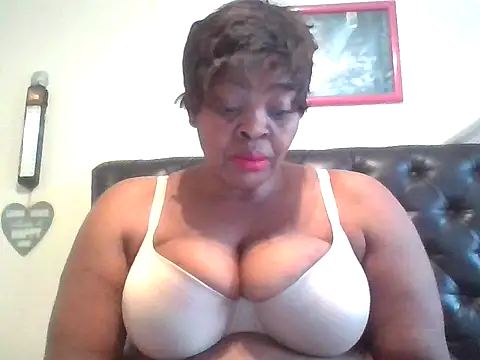 sweetmelonsxxxx25 online show from 03-12-26, 06:19