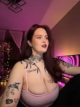 Snapshot of Mariiiiiway chatting on 04-12-26, 08:14 Mariiiiiway online show from 04-12-26, 08:14