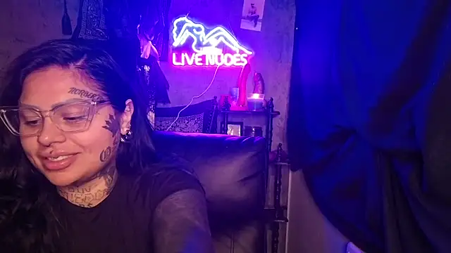 chicanachic13 online show from 02-13-26, 06:53