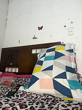 mily 09 online show from 04-27-26, 06:50