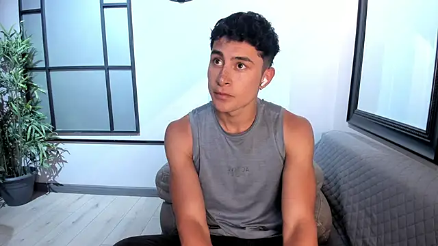 AustinJones  online show from 11-06-25, 07:37