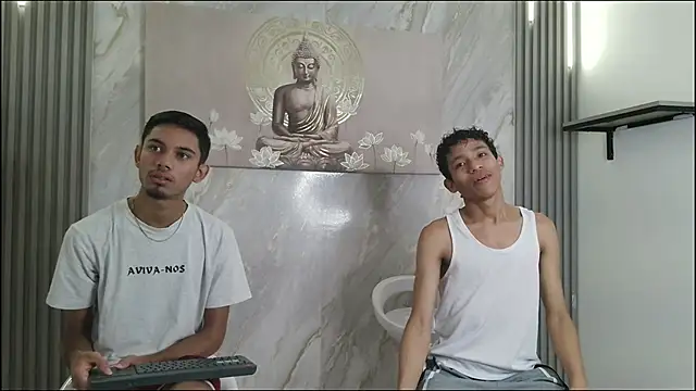 BEAUTY BOYS1 online show from 03-30-26, 01:45