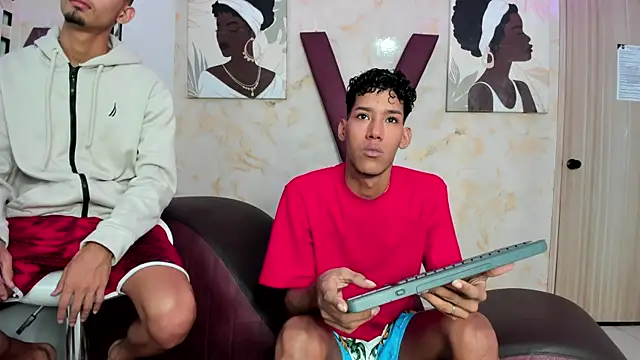 BEAUTY BOYS1 online show from 04-11-26, 01:26