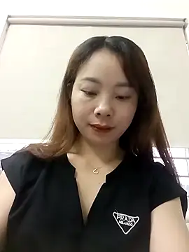 Snapshot of milo123-xx chatting on 04-24-26, 11:01 milo123-xx online show from 04-24-26, 11:01