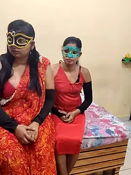 Hot modal online show from 12-17-25, 04:57