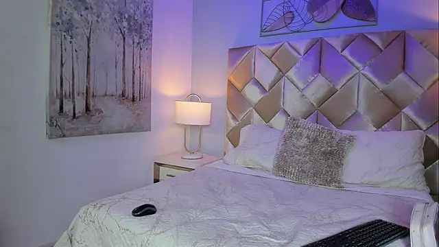 Snapshot of DulceEstrella_ chatting on 07-16-26, 12:33 DulceEstrella online show from 07-16-26, 12:33