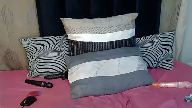 QueenpatieX online show from 05-20-26, 01:12