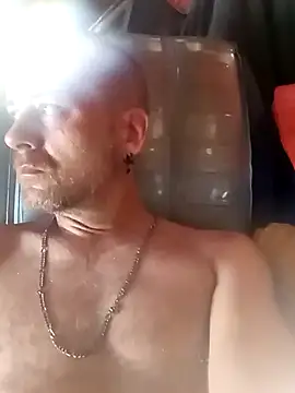 Snapshot of SidingNowness chatting on 09-23-25, 03:59 SidingNowness online show from 09-23-25, 03:59