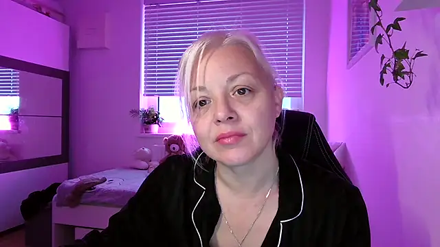 Linsy Kim online show from 11-27-25, 06:48