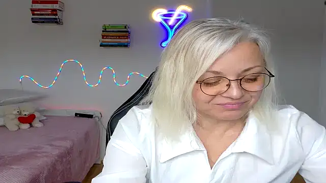 Linsy Kim online show from 03-26-26, 09:59