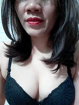 Singlemom69x online show from 05-14-26, 02:02