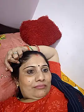 Snapshot of Rakhi99x chatting on 05-05-26, 04:04 Rakhi99x online show from 05-05-26, 04:04