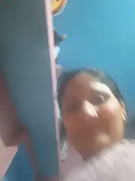 Snapshot of Rakhi99x chatting on 05-30-26, 03:36 Rakhi99x online show from 05-30-26, 03:36